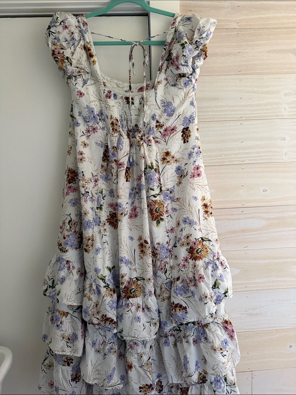 Anthropologie floral Tiered Puff-Sleeve Midi Dress - Picture 5 of 5